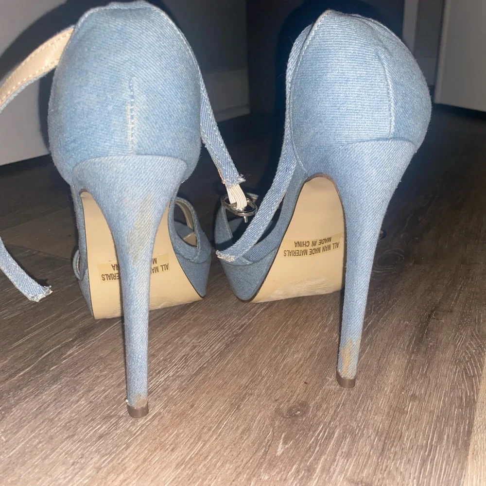 Light blue high heels - Picture 3 of 4
